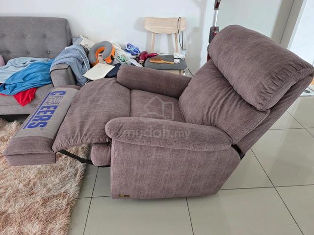 Cheers Single Recliner Sofa (Like New） - photo 4 of 4