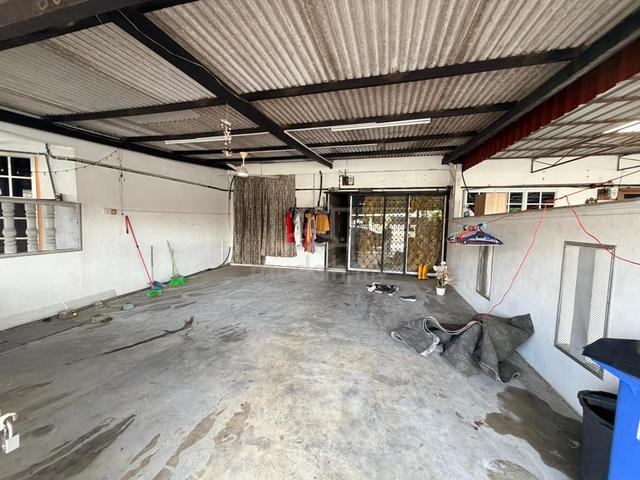 Rumah Setingkat Tmn Sri Putra Banting 1399 kps 1