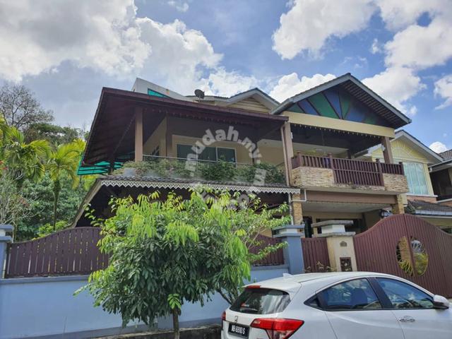2.5 Storey Storey House, Bukit Antarabangsa [CORNER UNIT] 1