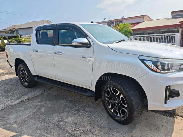 2017 Toyota HILUX 2.8 REVO 4X4 (A) - 1