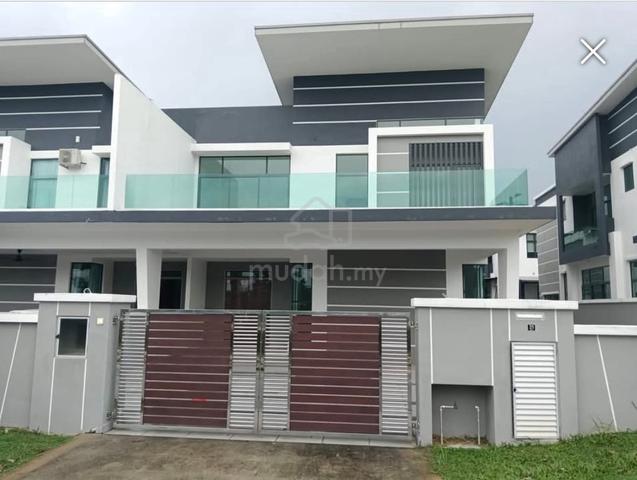prime location _gated & guared_5 rooms 1