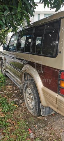 1995 Mitsubishi PAJERO 2.8 (A) - 4