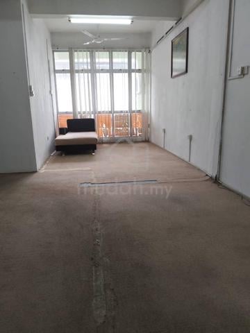 Shoplot Jalan Padi Mahsuri, Bandar Baru Uda - Level 1 - Cheap 1