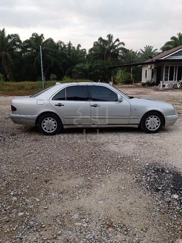 1997 Mercedes Benz E-CLASS 2.6 240 ELEGANCE (CBU) - 5