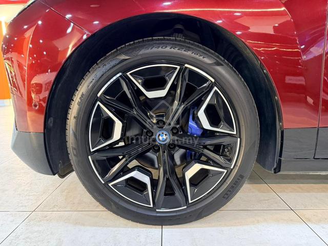 2023 BMW IX xDrive40 Sport - Original CBU Unit - 5
