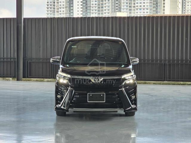 2021 Toyota VOXY 2.0 ZS KIRAMEKI III (A) 49K KM - 2