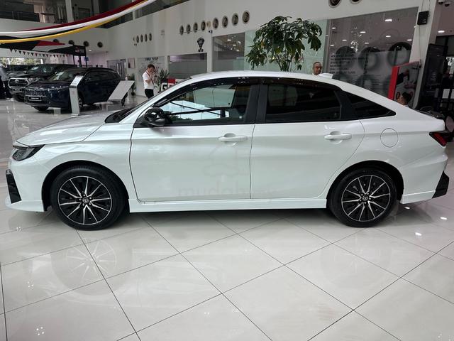 2026 Toyota VIOS 1.5 HEV GR-S MY26 (A) - 4