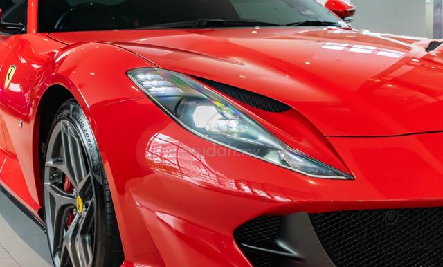 Ferrari 812 Superfast 2018 Imported New - 5