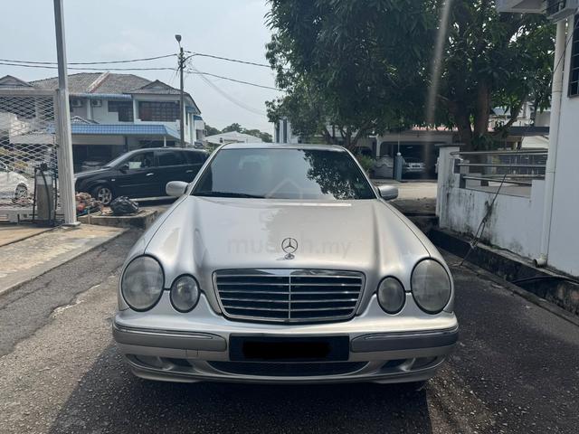 2000 E240 ELEGANCE (CBU) 2.4 - 5 Speed (A) - 1