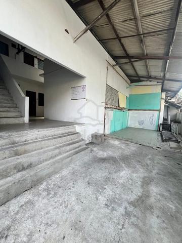 Kepong Ulu [Corner Warehouse] For Rent (with partitioned rooms) 1