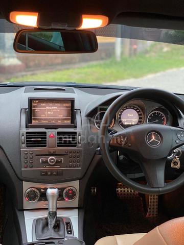 2011 Mercedes Benz C250 CGI BlueEFCY - 5