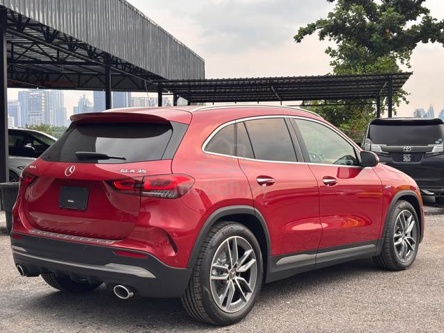2021 Mercedes Benz GLA-35 2.0T AMG 4 MATIC JAPAN - 2