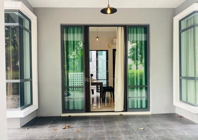 Partially Furnished2 Storey Superlink Corner Serenity Park East Ledang 1