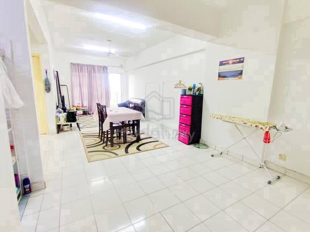 Selesa I-Resort Apartment 1