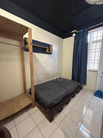 SINGLE ROOM (LADIES) at ANGKASA APARTMENT PH 1, MENGGATAL GRD FLOOR 1