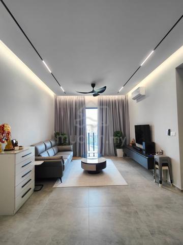 SkyVogue 1
