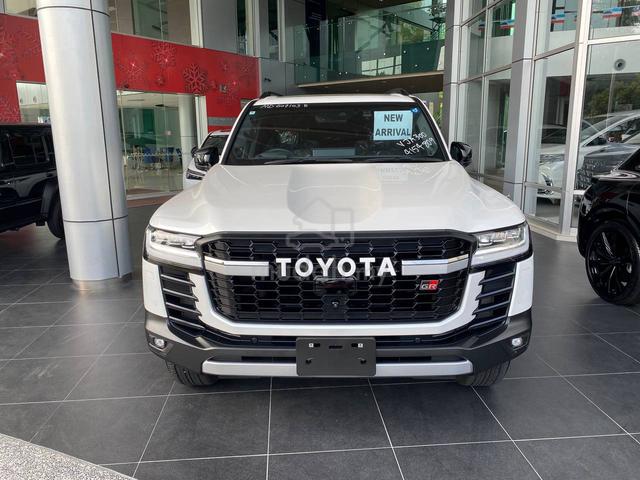 2024 Toyota LANDCRUISER 300 3.5P GR SPORT (A) - 2