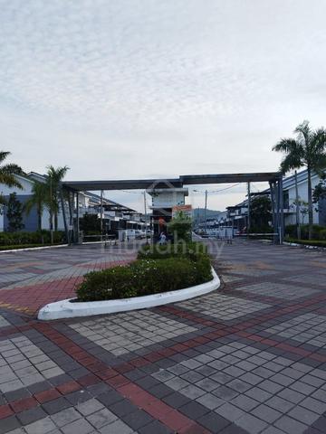 (Ground Floor )Townhouse SIMFONI PERDANA PUNCAK ALAM 1