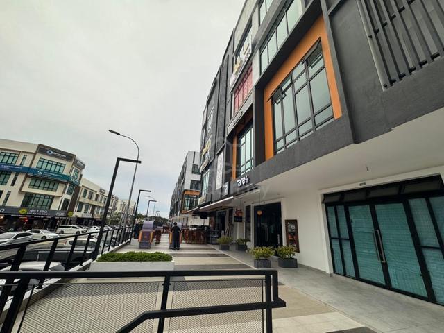 Pelangi Avenue Taman Pelangi JB 4 Storey Shoplot for Rent 1