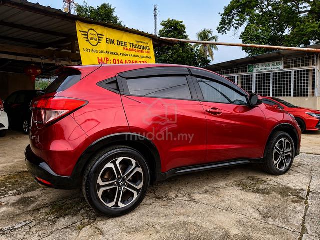 Full Loan 2018 Honda HR-V 1.8 E Leather Seat - 4