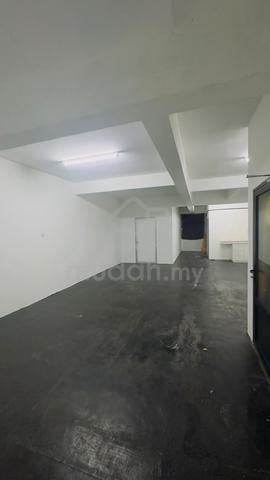 Commercial Shoplot 1