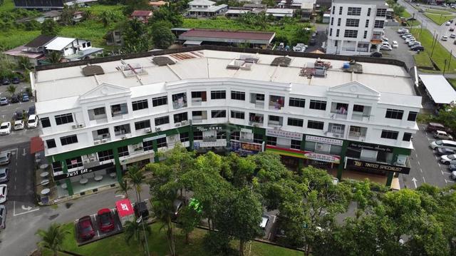 Cheap 3rd Floor Residential Shophouse @ Central Avenue, Kuching. 1