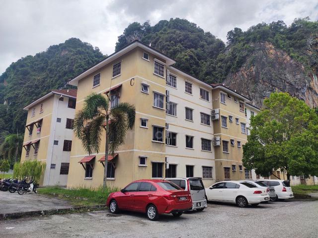 Permai Lake View Apartment 1