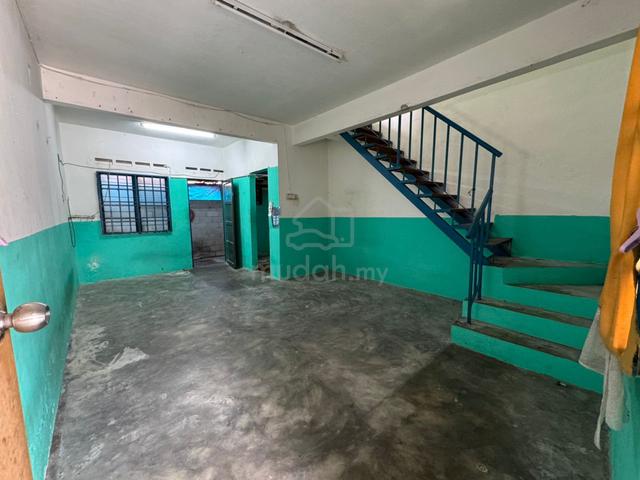 Low cost double storey / Kota Tinggi / Freehold / 2 bedroom 1