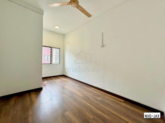 Cogan Bukit Raja Klang Double Storey House For Rent With Aircond 1
