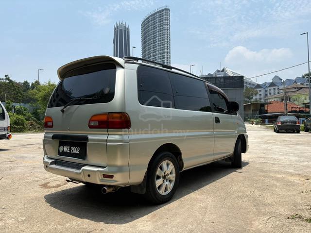 2002 Mitsubishi DELICA 2.4 SPACEGEAR (A) - 2
