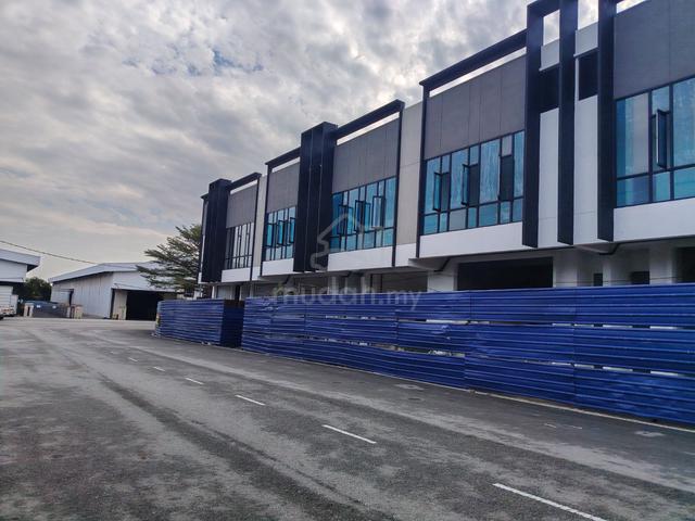 Nilai 3, new factory 1.5 storey, suitable for all business 1