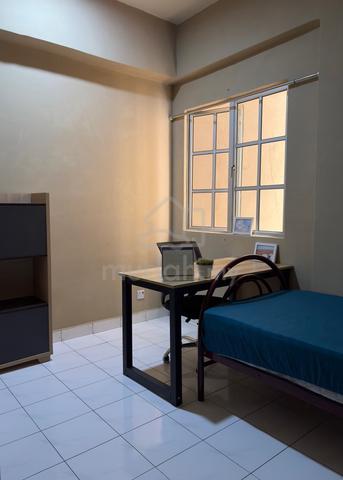 Fully Furnished Bedroom Pangsapuri Mawar Sentul 1