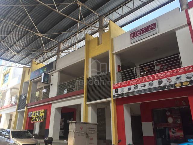 [Office 1st floor] Putrawalk, Taman Equine, Seri Kembangan, near MRT 1