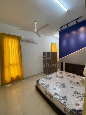 Setia Indah Room with private bathroom for rent (Nearby Shell Station) 1