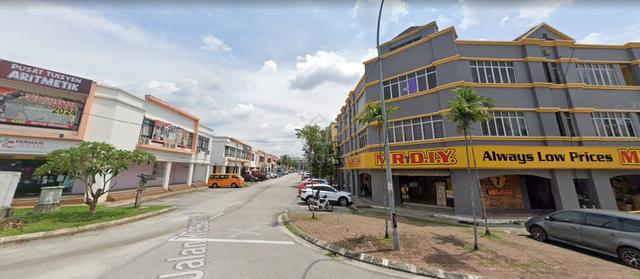 Tasik Kesuma Shop Lot For Rent (Facing main road) 1