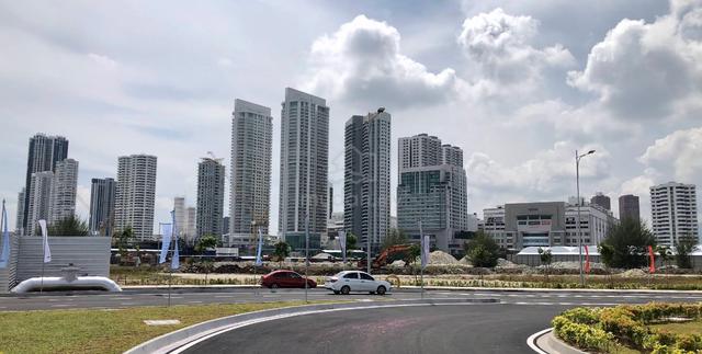 Gurney Drive Prime Waterfront Development Land Freehold 26 Acres 1