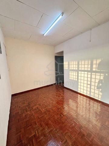 Saleng Tmn Muhibbah Jln Jambu @ 2 Storey House 18x60sqft 4