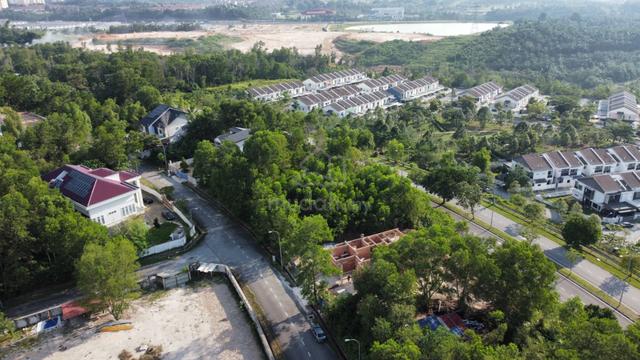 NILAI IMPIAN LAMAN AKASIA Bunglow Lot 1