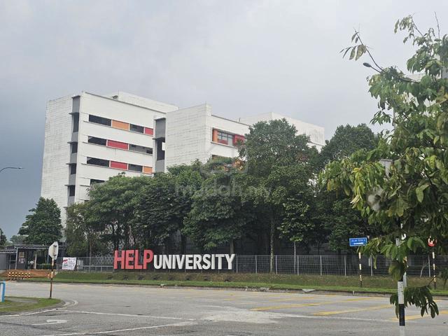3-Storey Shoplot @ Subang Bestari [Facing Mainroad & HELP University] 1