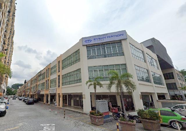 3-Storey Shoplot, Connaught Avenue, Taman Bukit Cheras KL 1