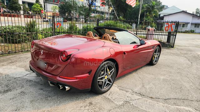 2015 Ferrari CALIFORNIA T 3.9 (A) - 2