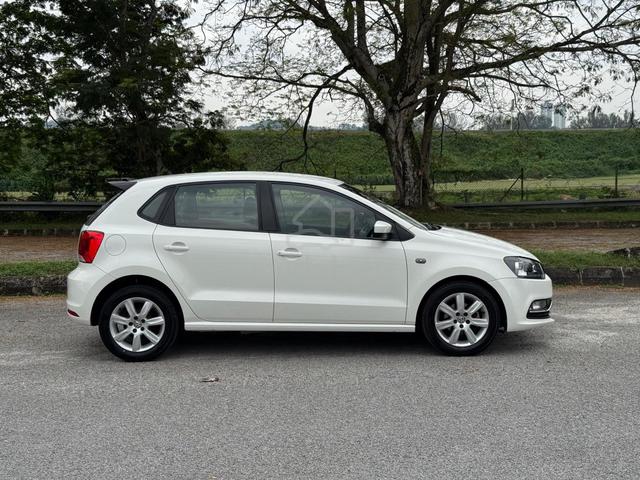 Volkswagen Polo 1.6 HATCHBACK FACELIFT L/SEAT - 4