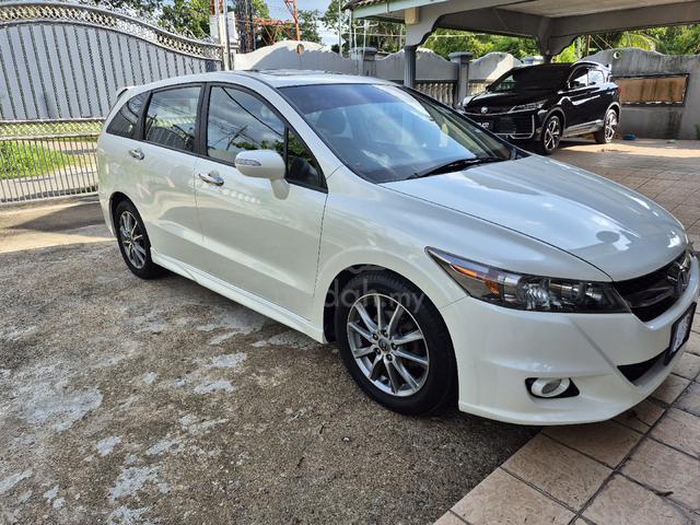 2011 Honda STREAM 1.8 I-VTEC RSZ FACELIFT (A) - 1