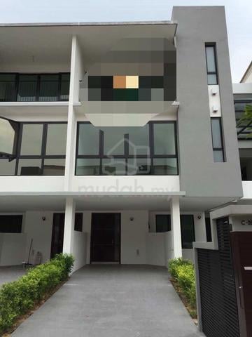 Townhouse Villa Cahaya SPK Shah Alam ---- FOR SALE🔥 1