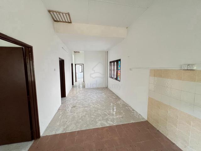 Below Market Corner Single Storey Perepat Permai, Kapar House For Sale 1