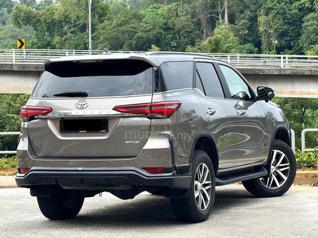 Toyota FORTUNER 2.7 SRZ 4X4 7Seater GR Bodykit 2.4 - 2