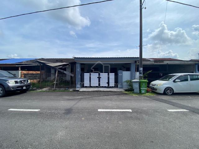 (Rumah Cantik) Teres Setingkat Taman Tas, Kuantan, Pahang. 1