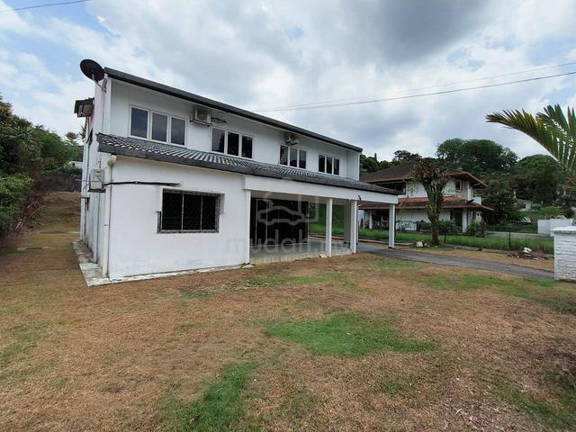 Spacious Land Bungalow Seksyen12 Shah Alam 1