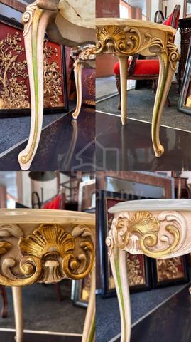 Carousel Image