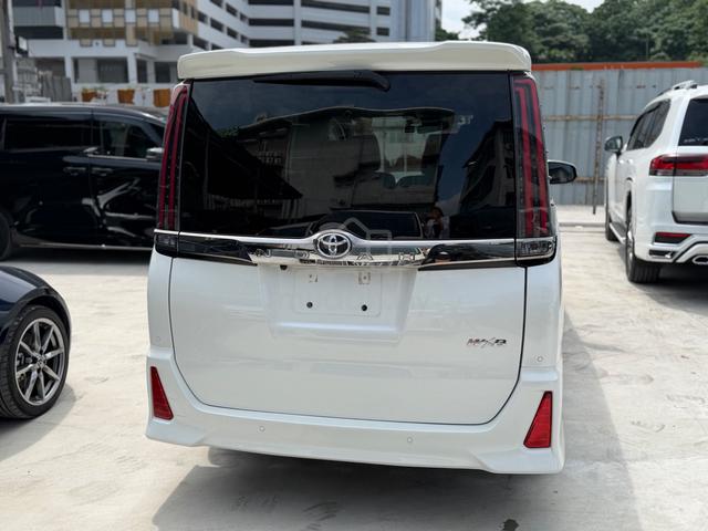 2021 Toyota NOAH 2.0 SI Wxb 3 - 3